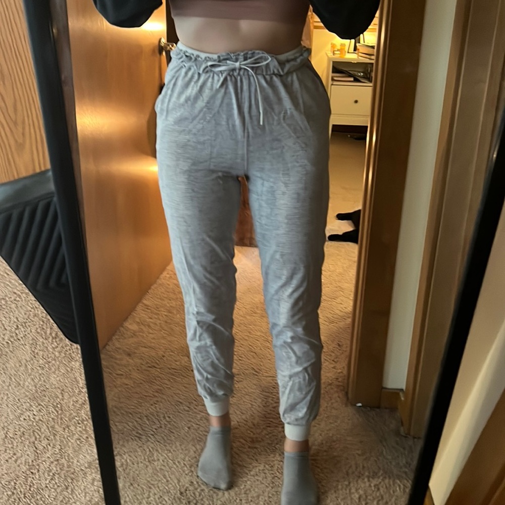 Grey high waisted Lululemon joggers